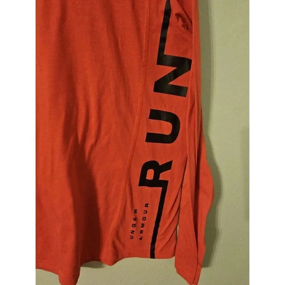 UNDER ARMOUR RUNNING SHIRT MEN SIZE MEDIUM LONG SLEEVE MELON  COLORED - Picture 4 of 8